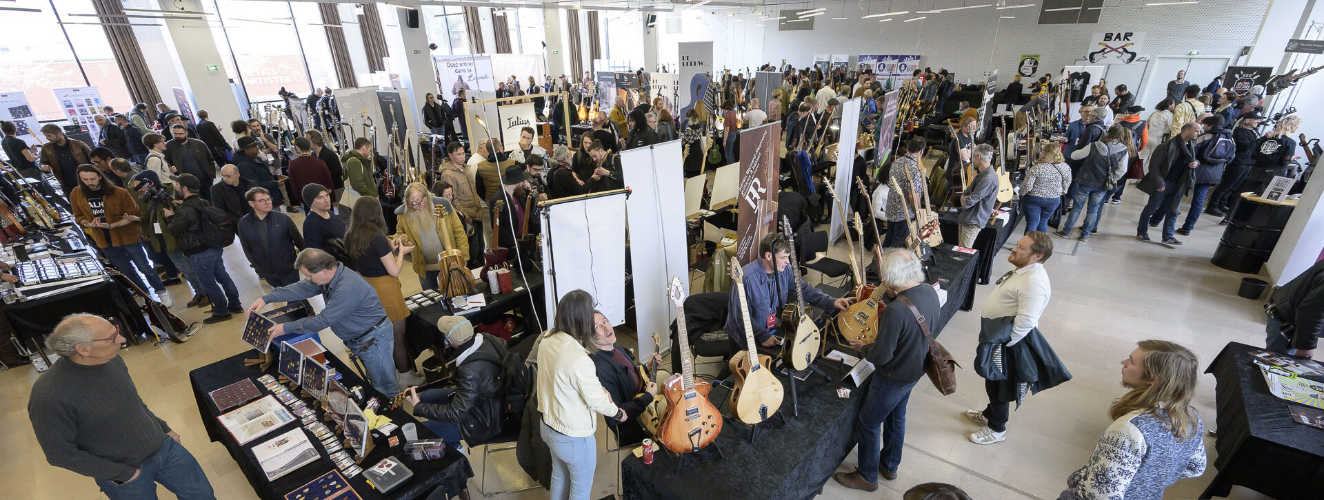 Les plus belles guitares du Paris Guitar Festival