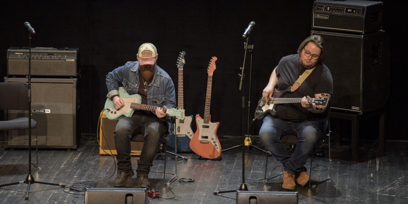 Contactez rapidement les membres du Paris Guitar Festival